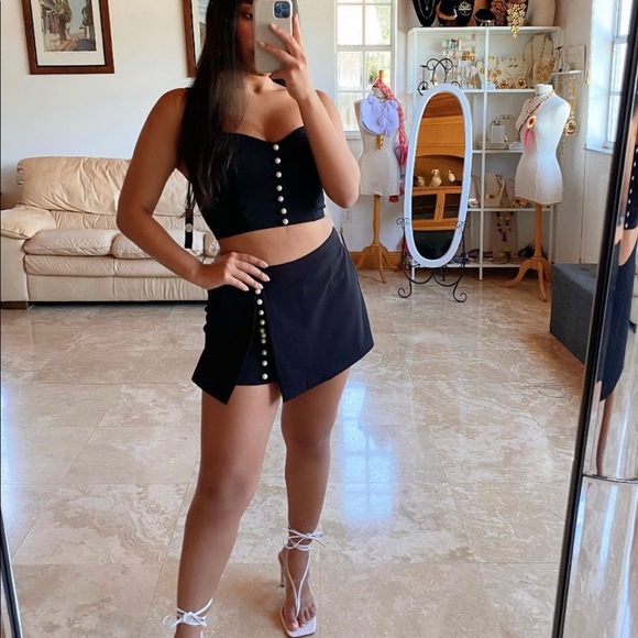 Tops - Black Pearl Detailed Set (Top and Skort)